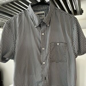 Men’s Mountain Khakis wicking plaid button up - size large